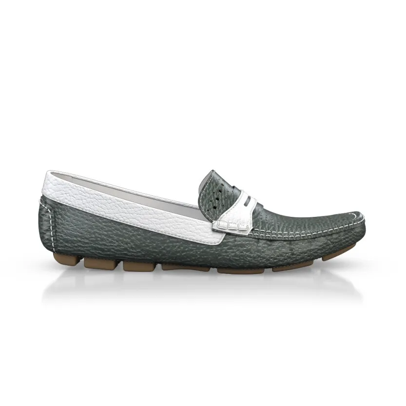 5251 Classic Women's Moccasins