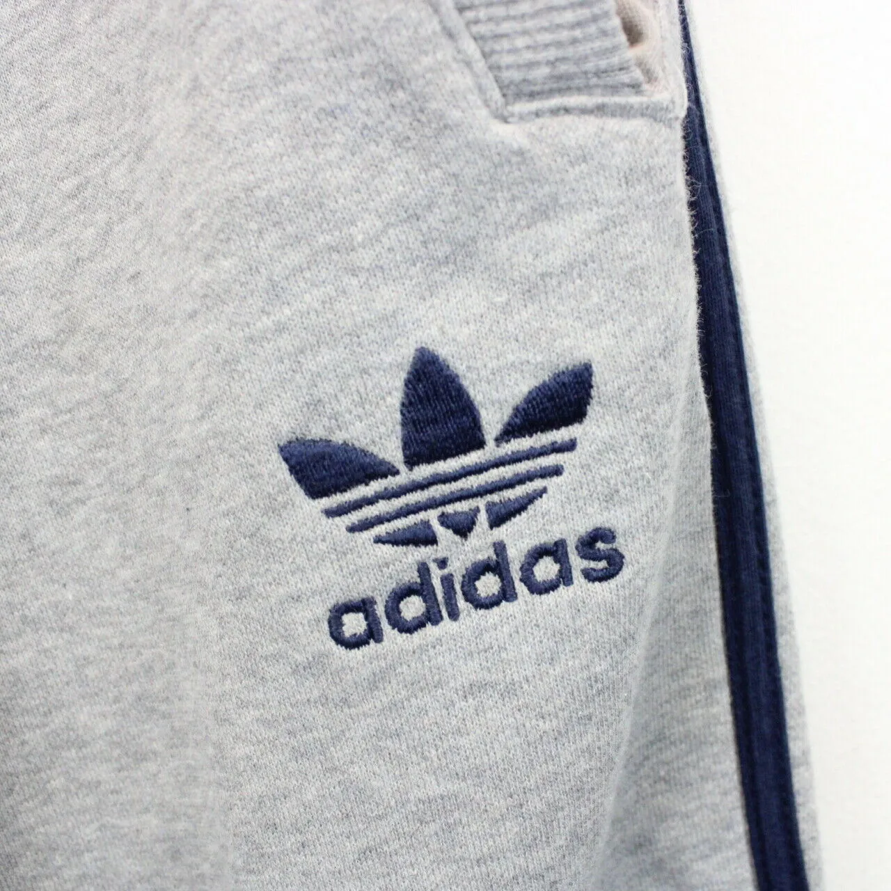 ADIDAS ORIGINALS Joggers Grey | Small