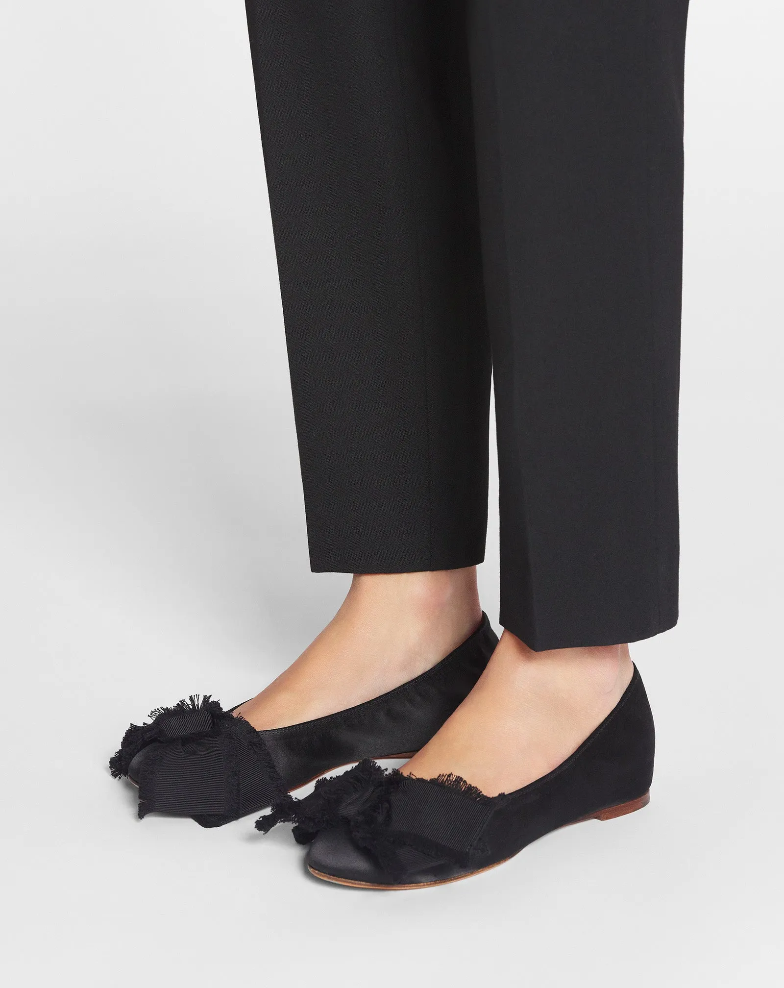 BALLERINA FLAT WITH A SATIN BOW