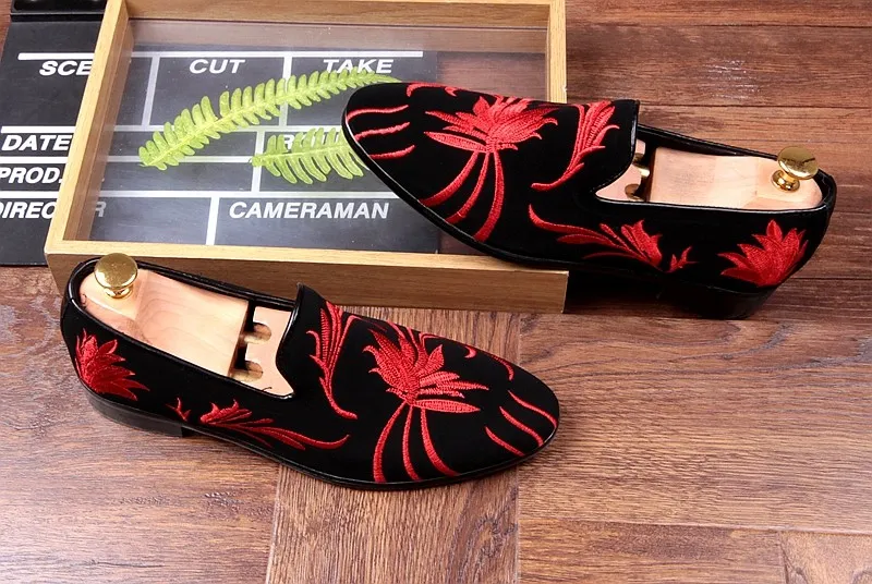 Men's Black Red Embroidered Oxfords