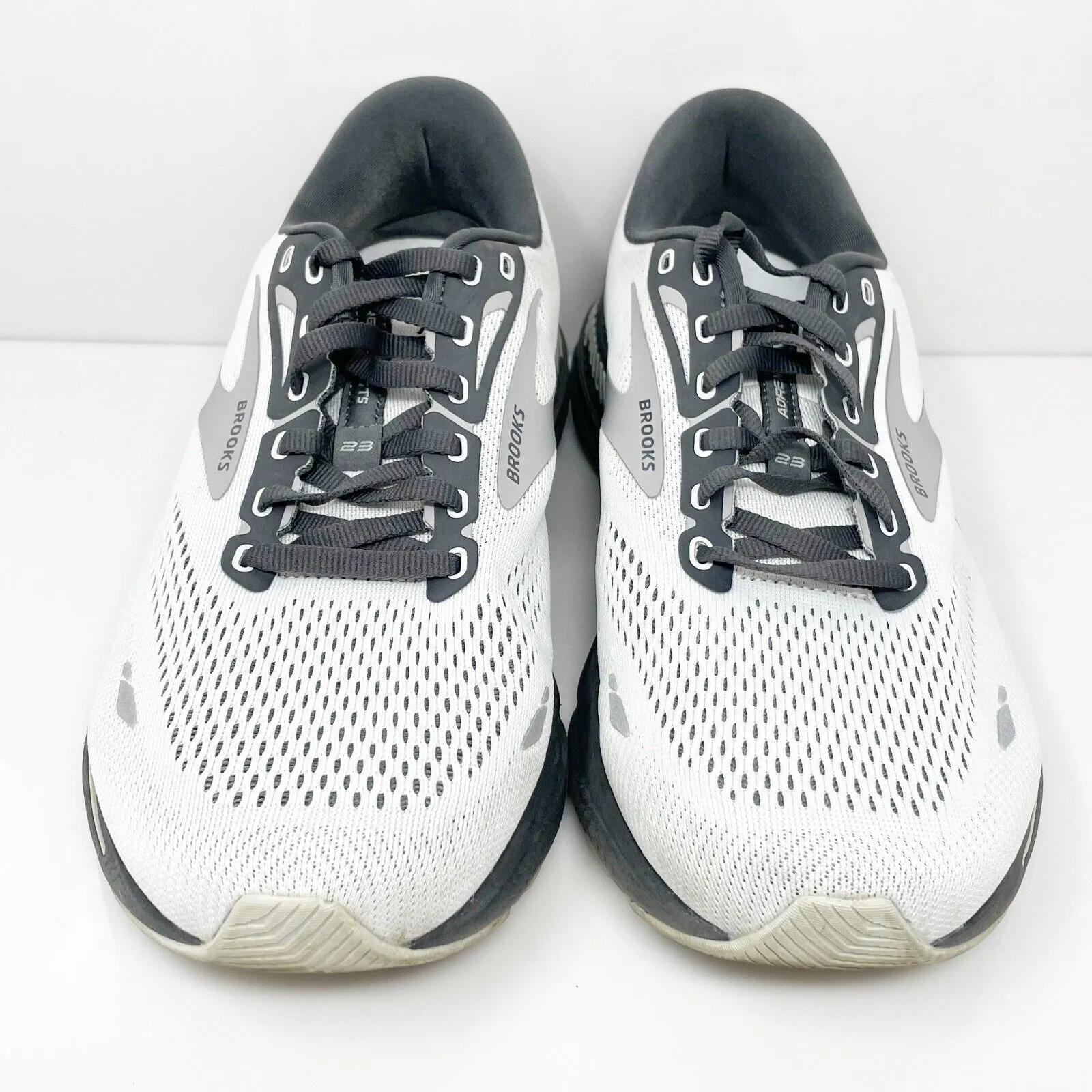 Brooks Mens Adrenaline GTS 23 1103914E065 Gray Running Shoes Sneakers Size 9 4E