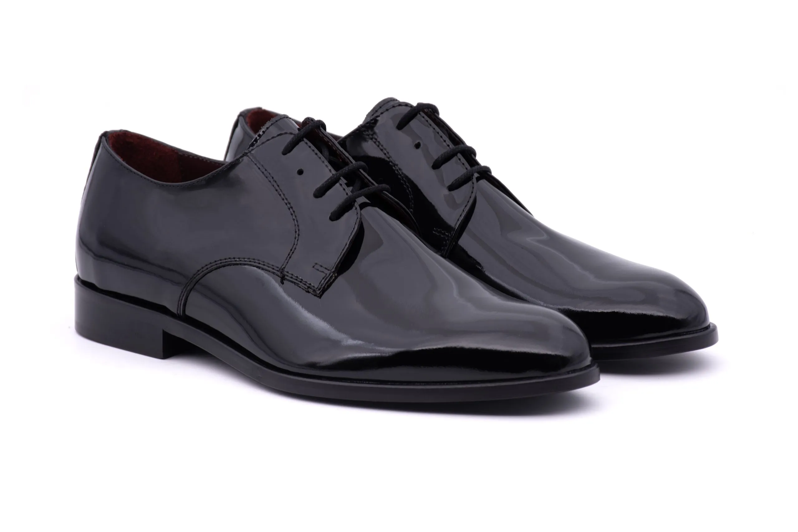 Elegant Patent Leather Derby with Leather Sole