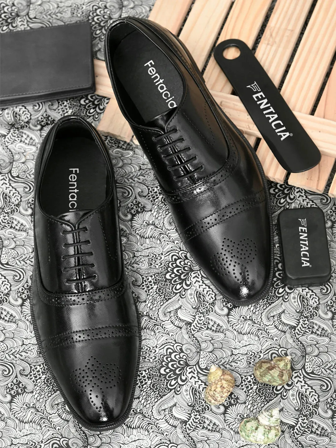 FENTACIA Men Black Derby Formal Shoes