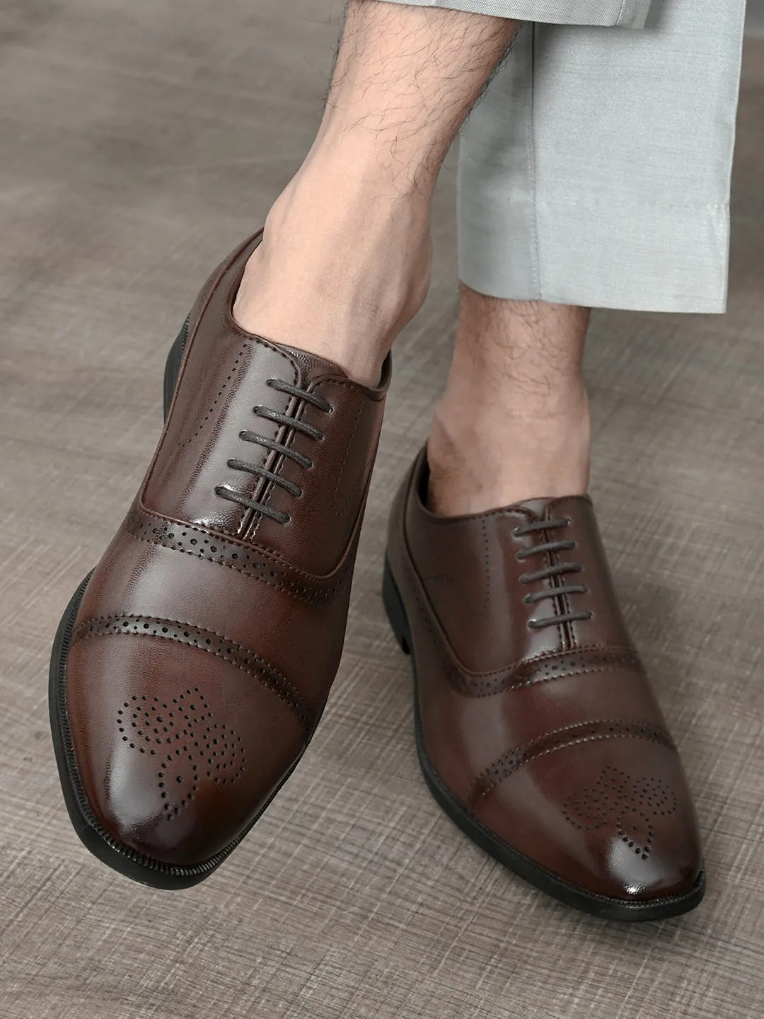 FENTACIA Men Brown Derby Formal Shoes