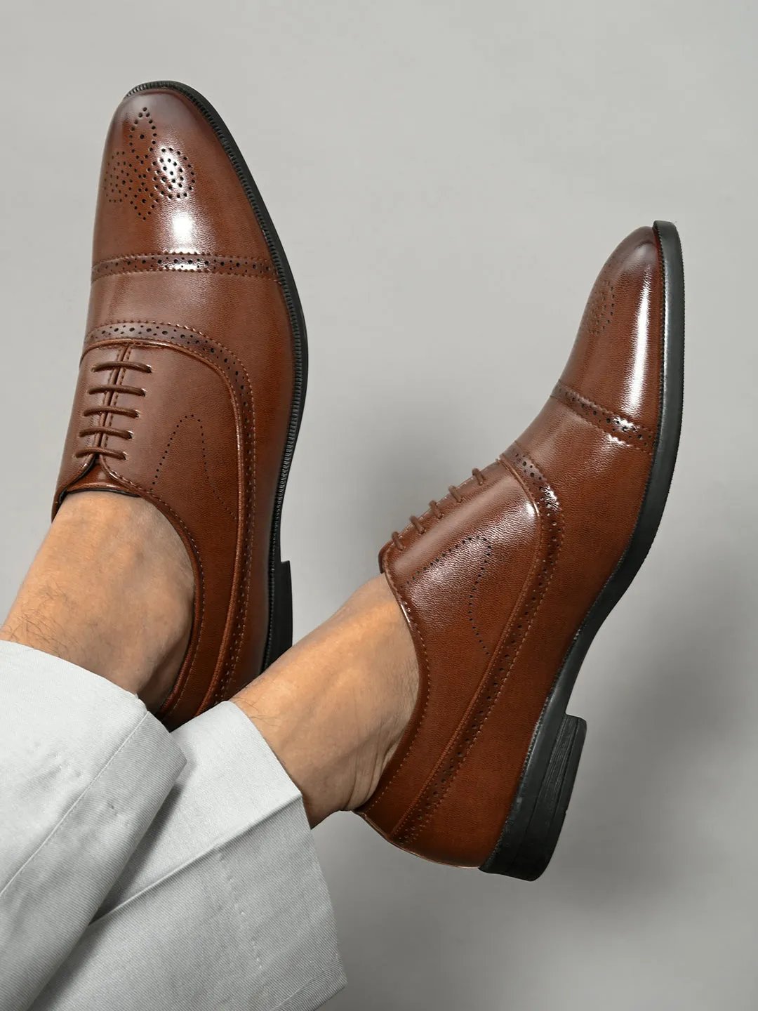 FENTACIA Men Tan Derby Formal Shoes