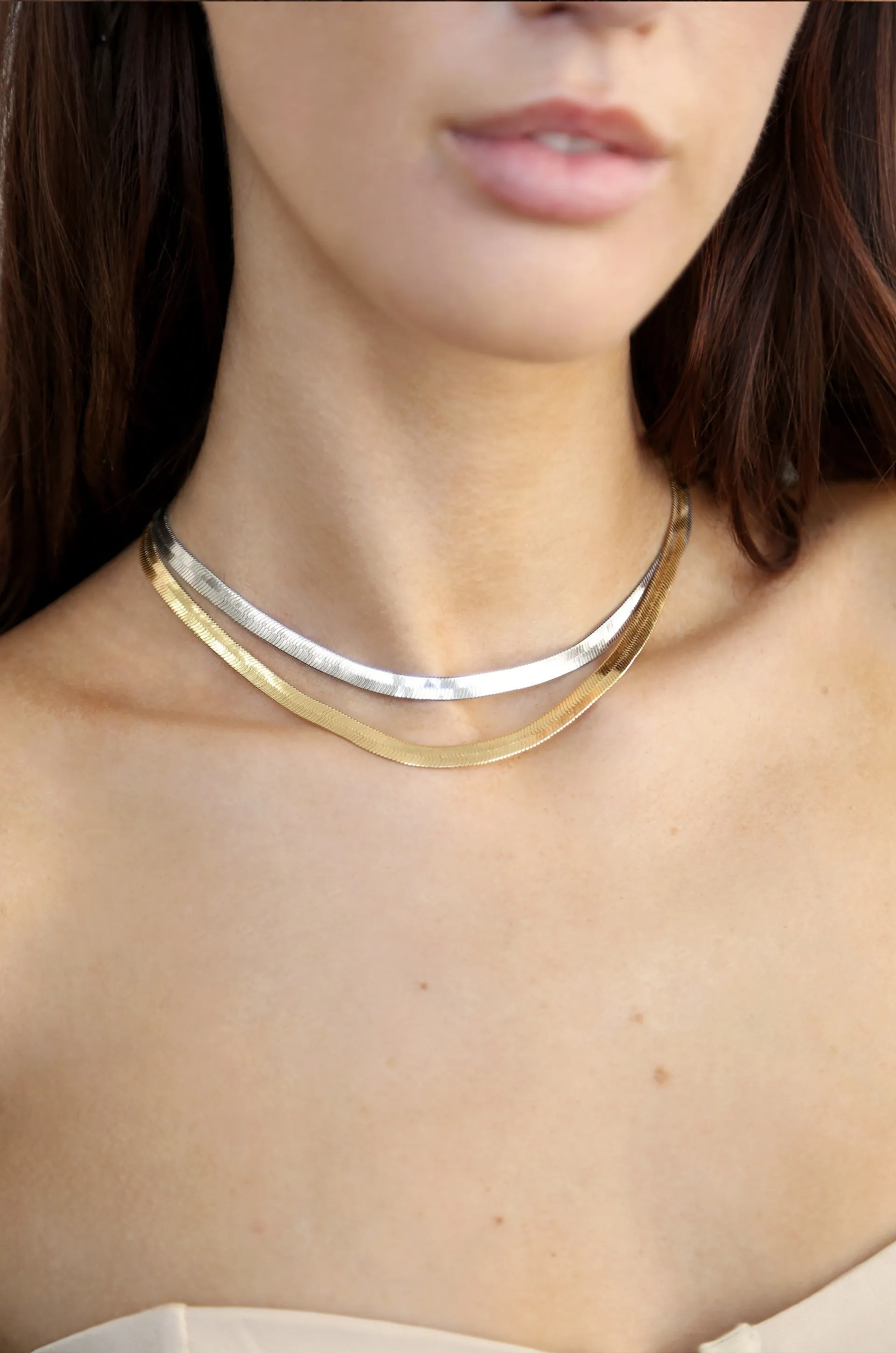 Flat Herringbone Chain Necklace in Brooklyn Style