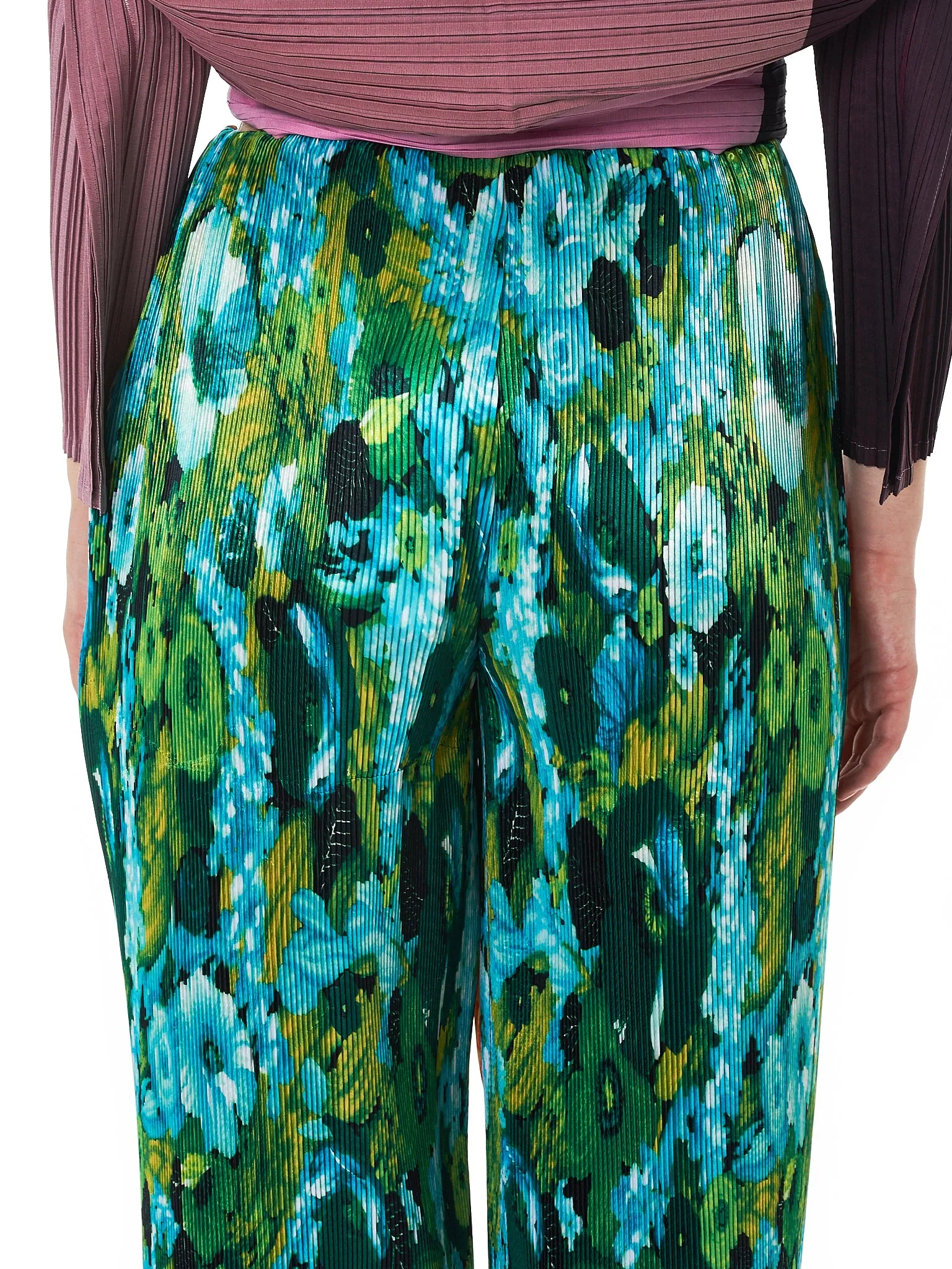 Floral Plissé Trousers (RQ45-BLACK-FLORAL-MIX)