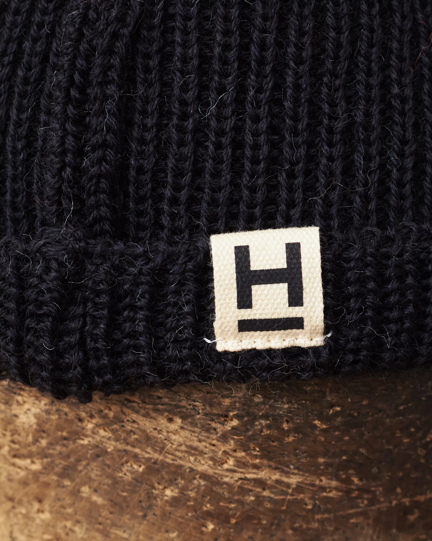 Heimat Wool U Boat Bobble Hat Schwarz (Black) / Seashell