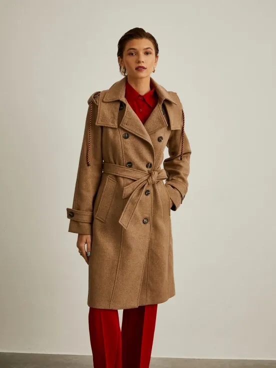 Hooded Wool Coat: **Woolen coat with hood**