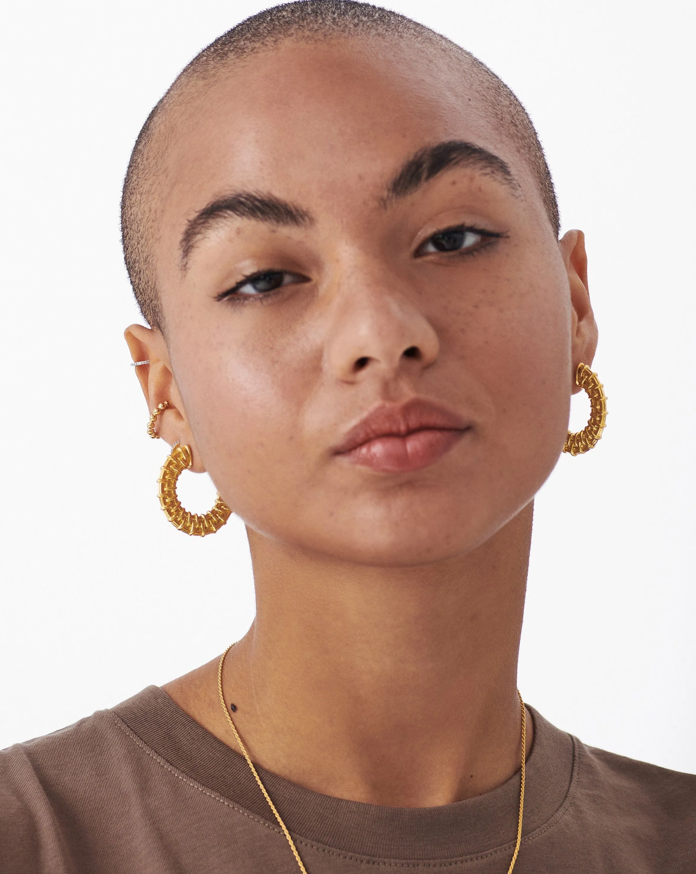 Medium Flat Raffia Hoop Earrings