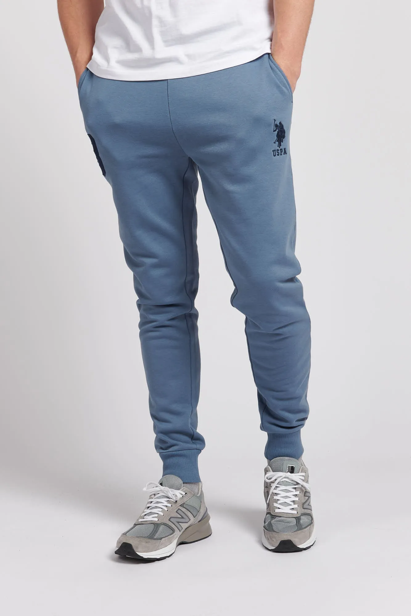 Mens Player 3 Joggers in China Blue