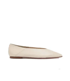 Moa Leather Flat in Creamy