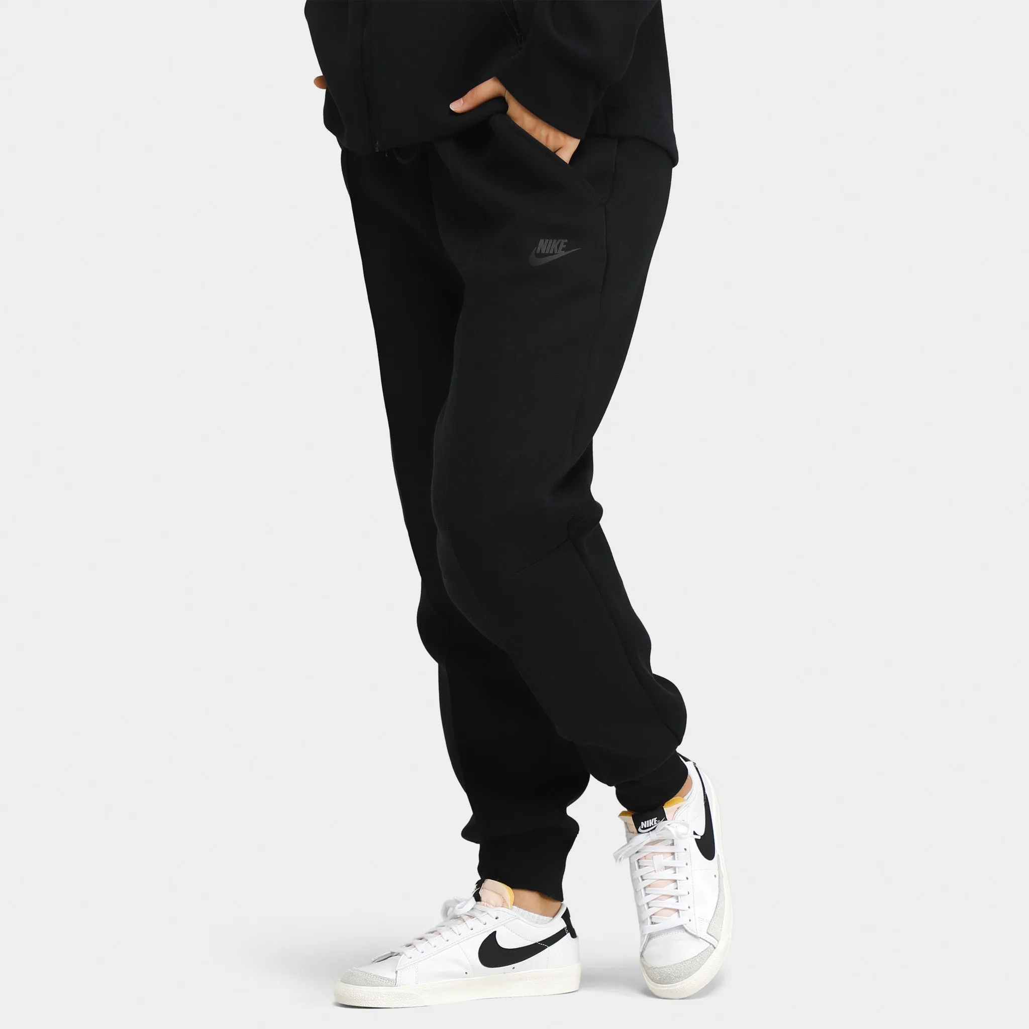 Nike Sportswear Women's Tech Fleece Mid-Rise Joggers / Black