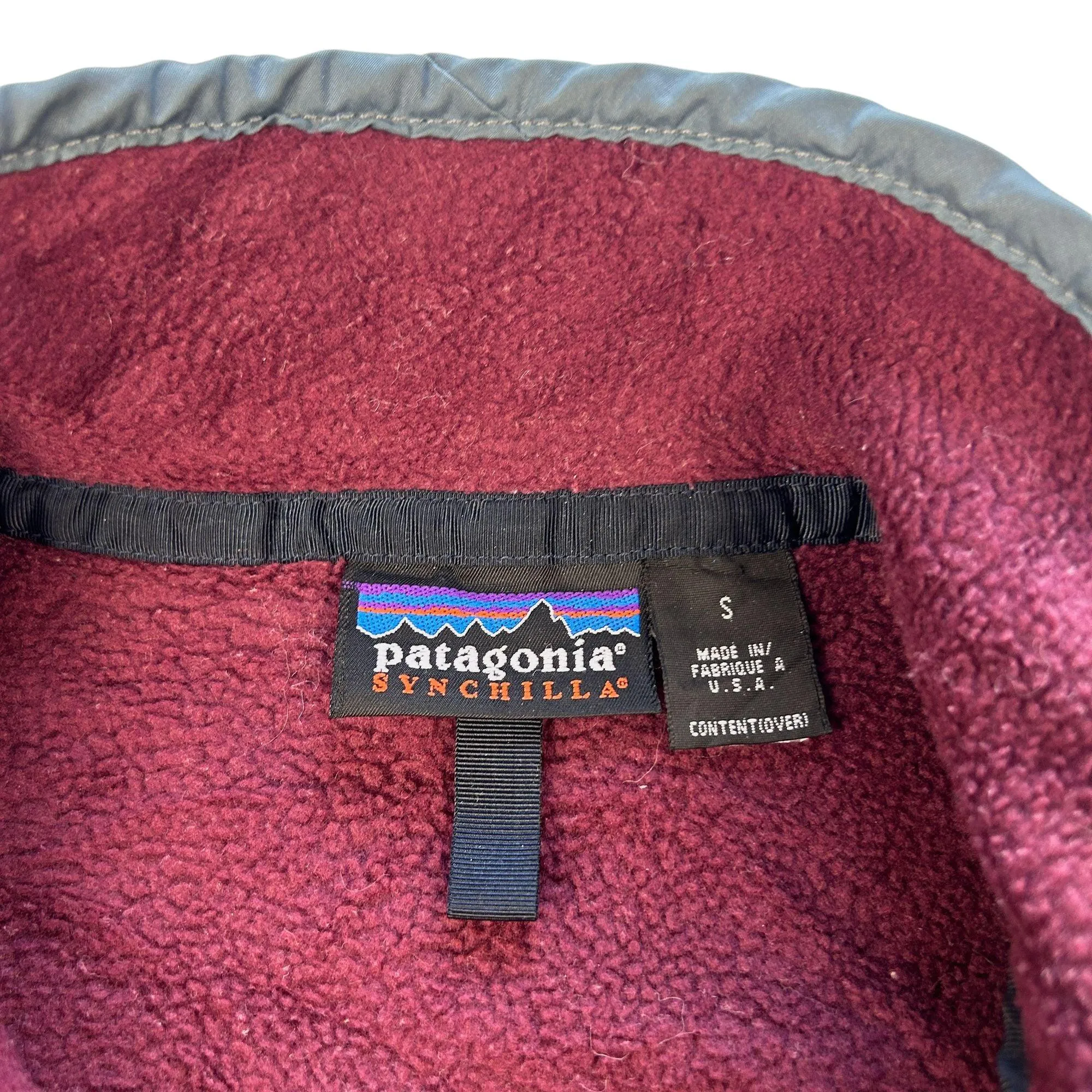 Patagonia Snap T Synchilla Fleece Size S Vintage retro style warm pullover.