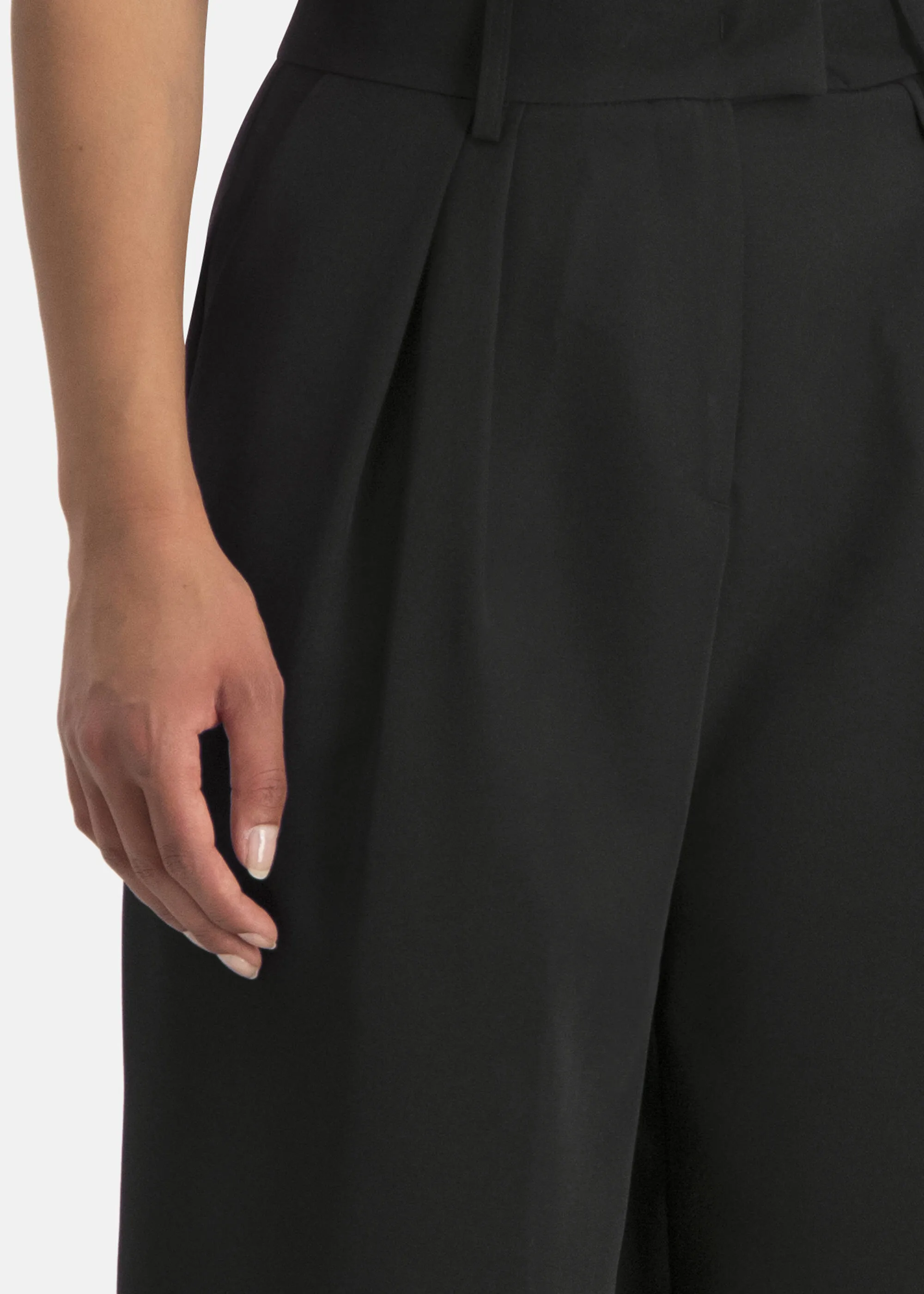 Plain pleated trousers - RONICA in BLACK