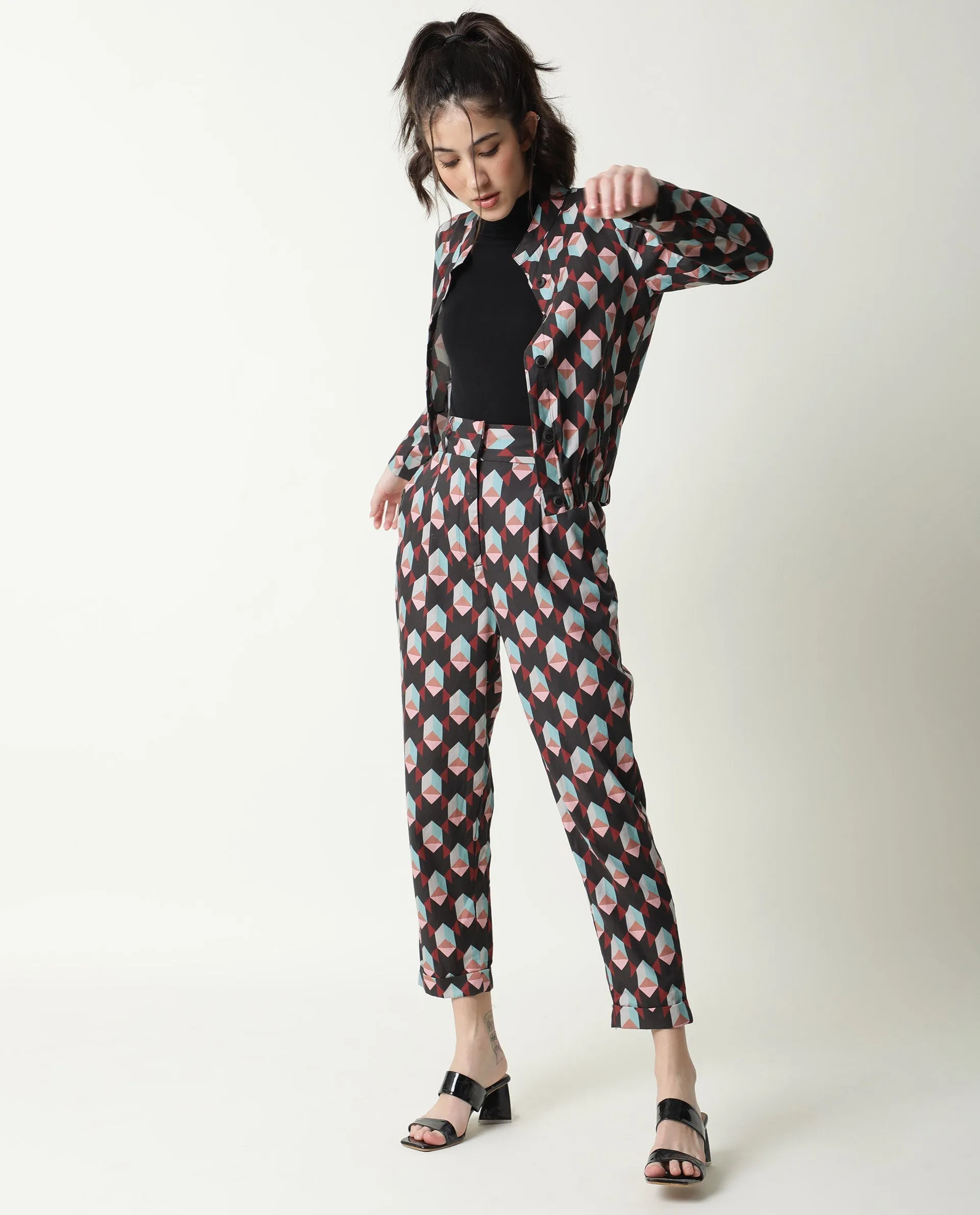 Rareism Women Knicks Black Cotton Fabric Tailored Fit High Rise Geometric Print Ankle Length Trousers