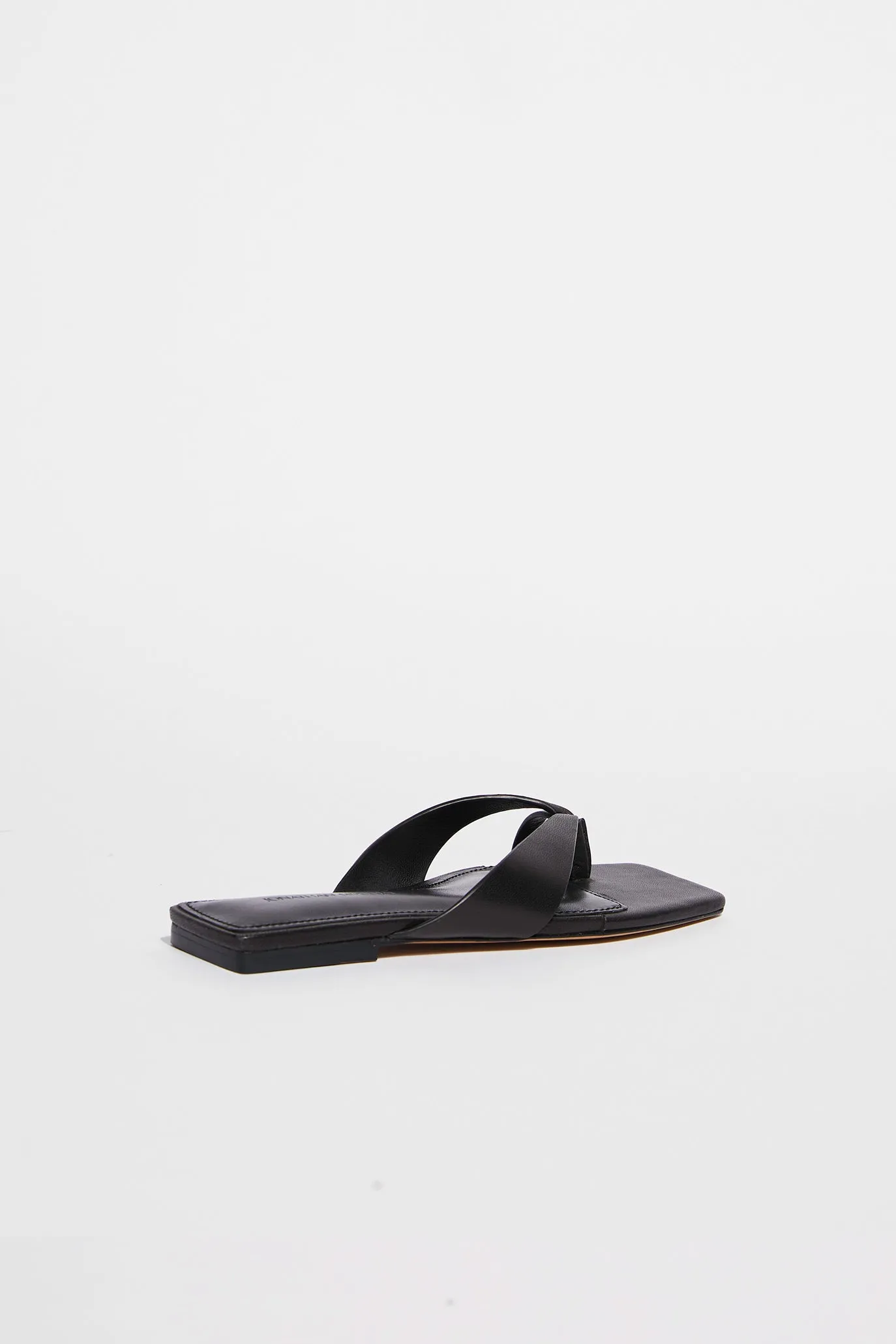 Shae Flat Sandal