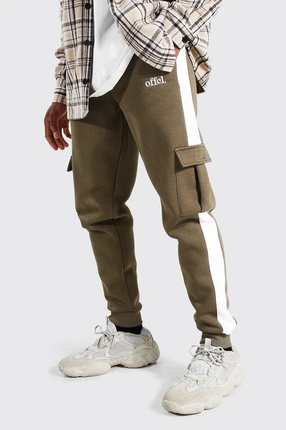 Slim Official Side Panel Cargo Joggers | boohooMAN UK