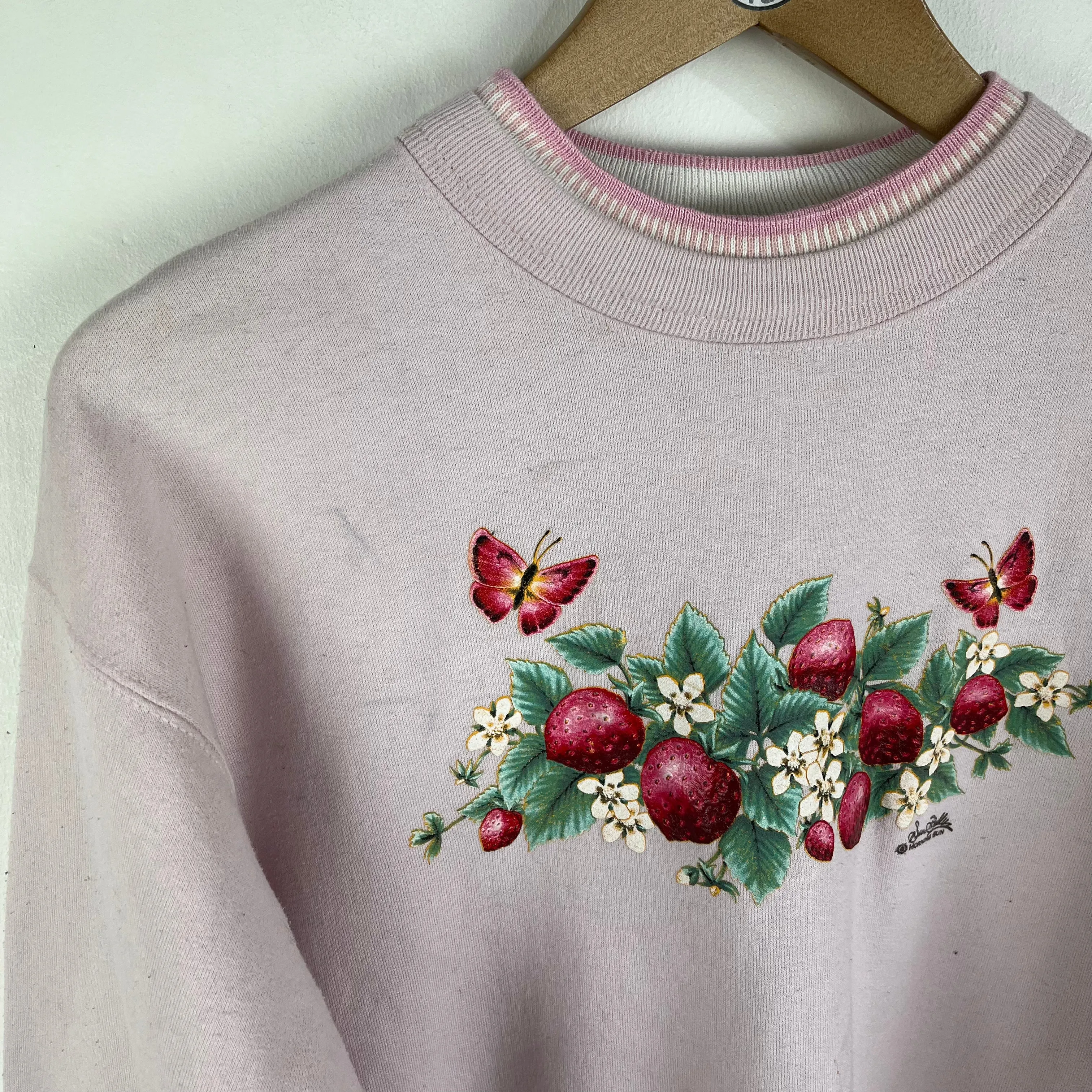 Small Women’s Vintage Graphic Print Sweatshirt