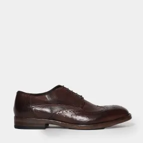 Soft leather tied derby shoe model