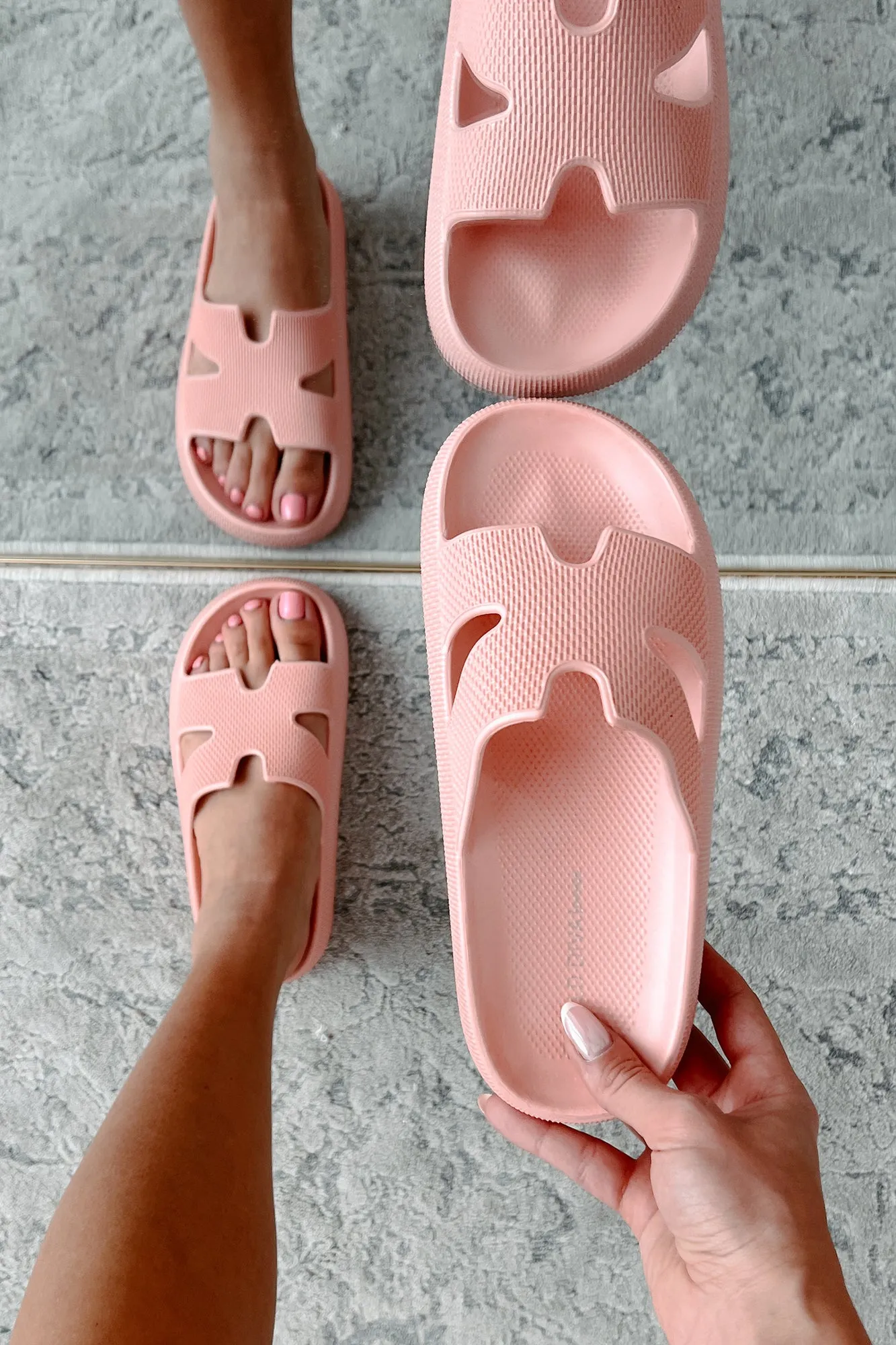 Summer State Of Mind Textured Slide Sandals (Light Pink)