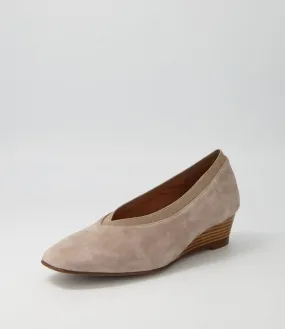 SUPERSOFT Button Taupe Taupe Suede Elastic Heels