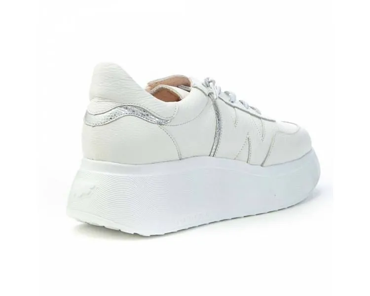 White leather Wonders women's sneakers