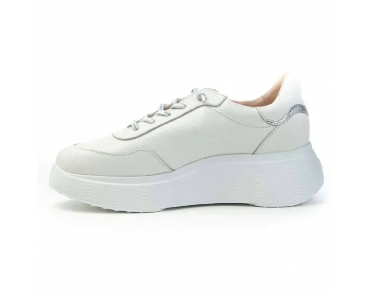 White leather Wonders women's sneakers