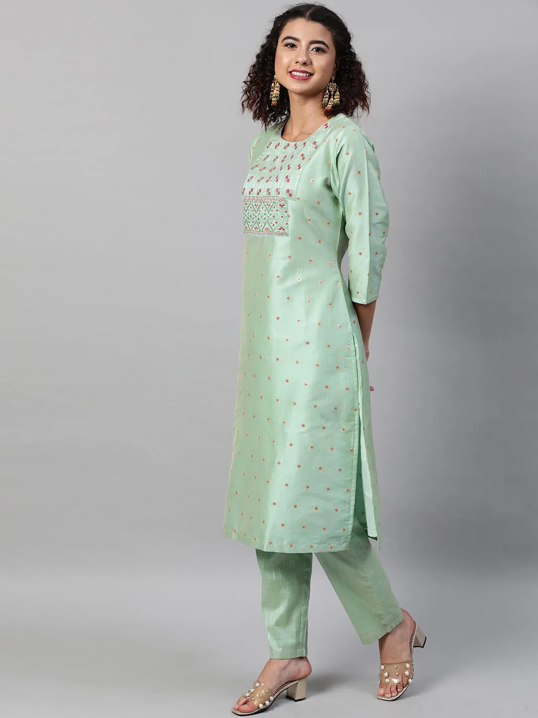 Women Green Ethnic Motifs Embroidered Kurta with Trousers