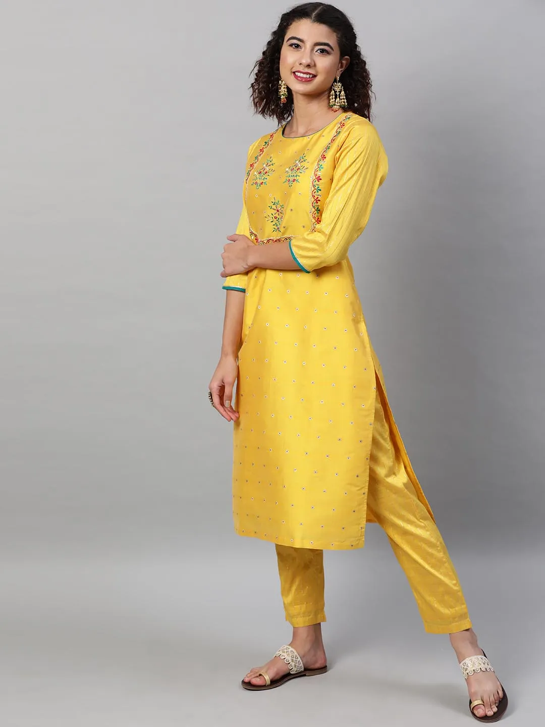 Women Yellow Floral Kurta with Trousers