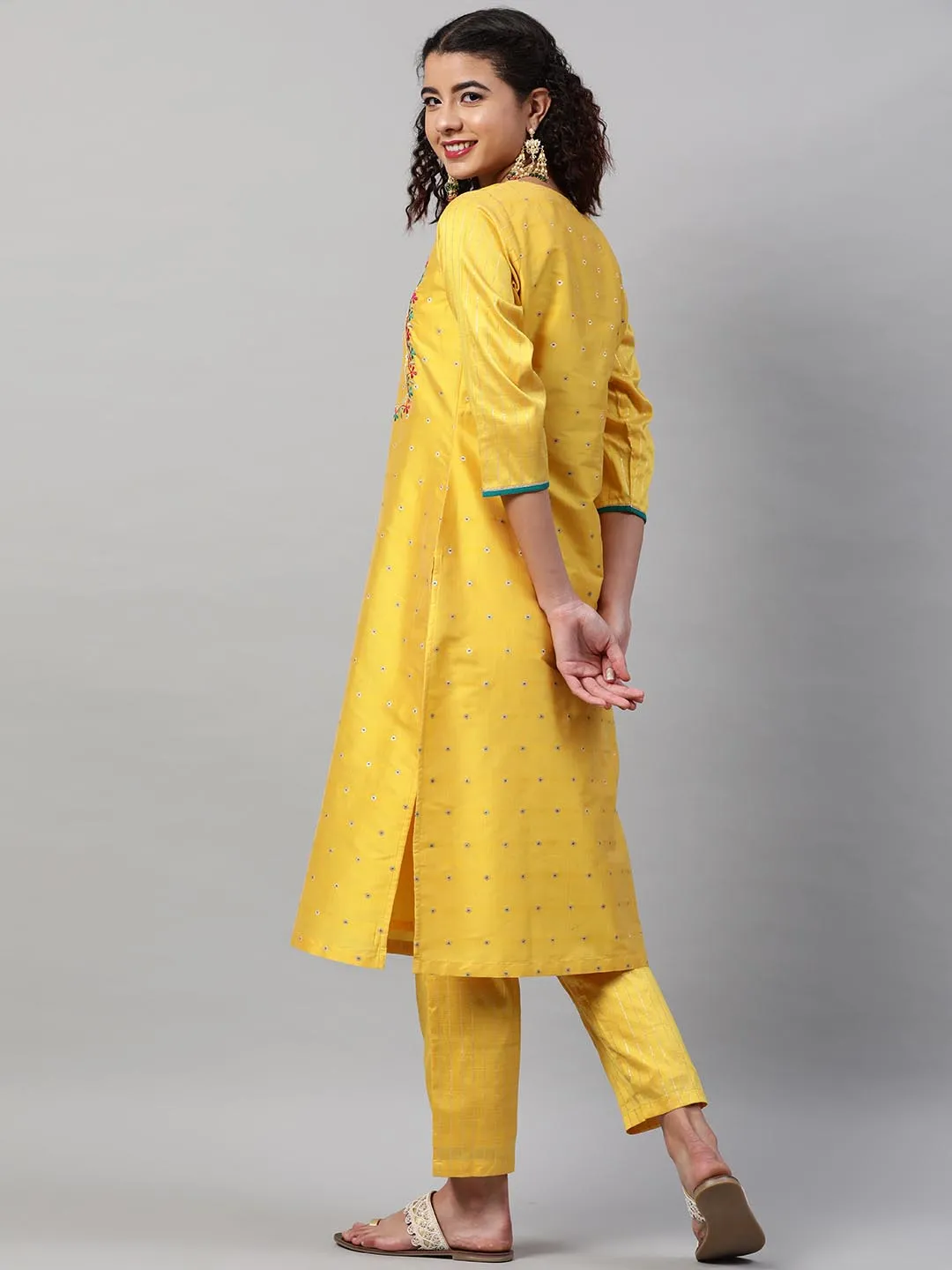 Women Yellow Floral Kurta with Trousers