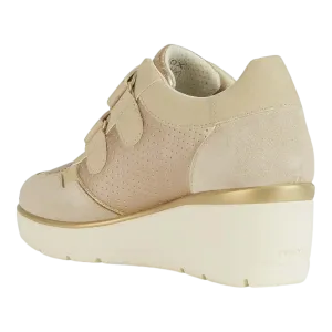 Women's Champagne Sneakers - Style D25RAB