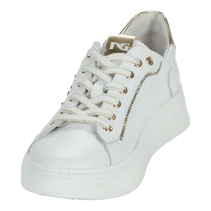 Women's white sneakers Code: E409977D