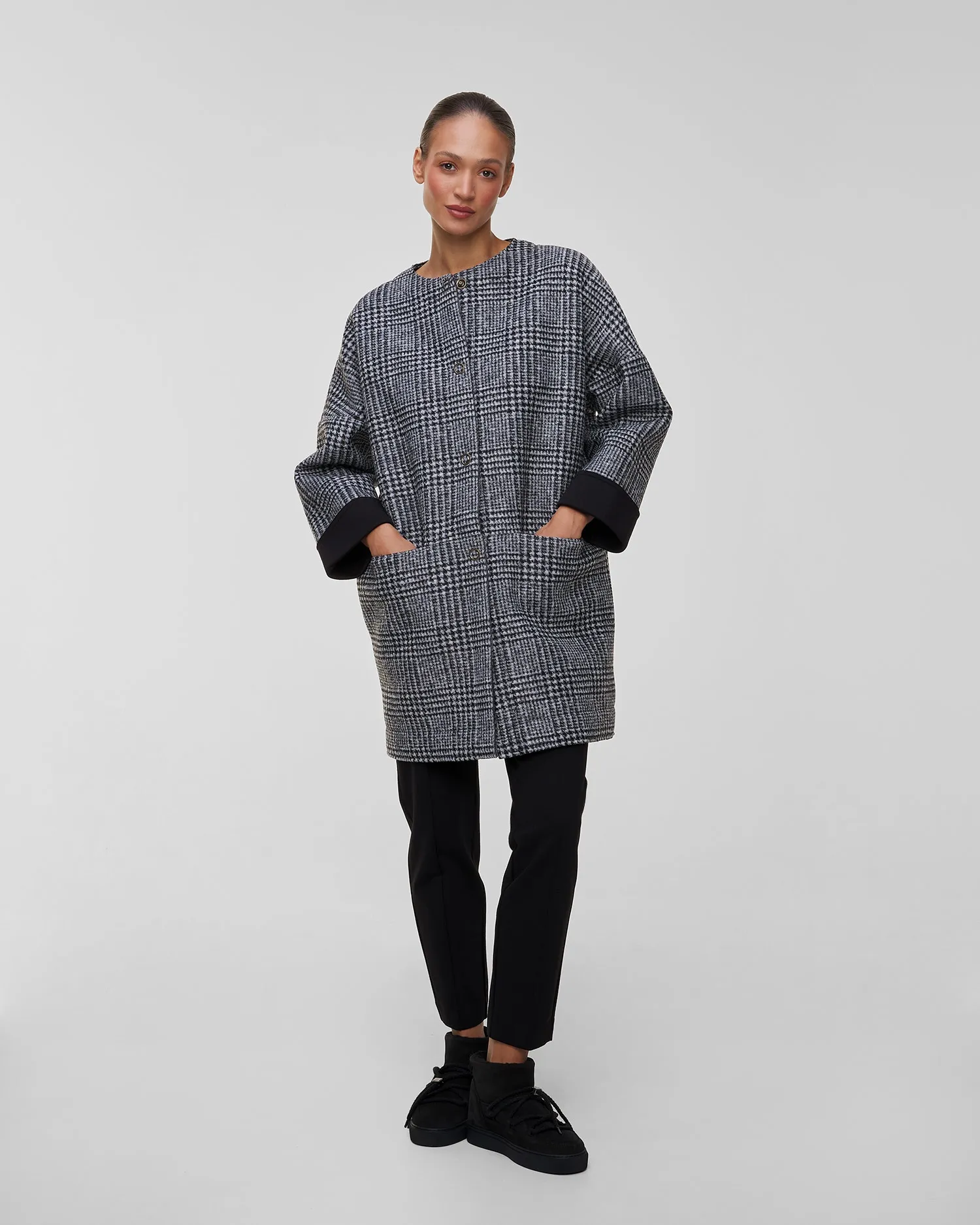 Women’s woolen coat Deha D12770-10009