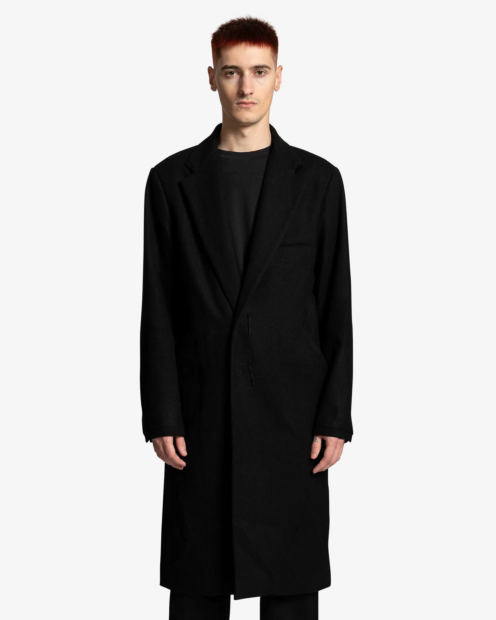 XLIM EP.4 01 Black Coat